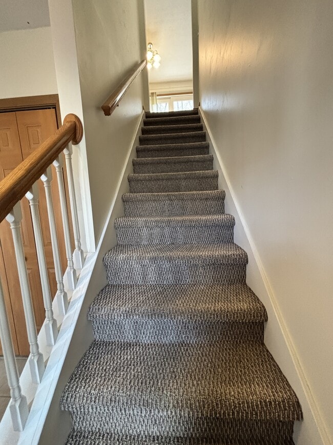 Building Photo - 864 Tremont St