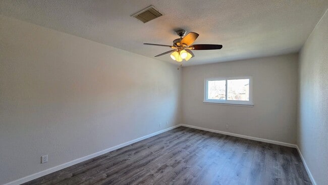 Building Photo - Candlewood Northeast San Antonio