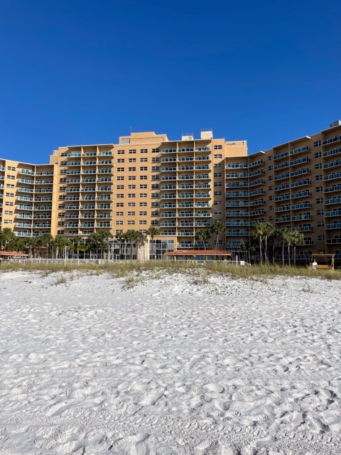 Condo on Beach - 880 Mandalay Ave