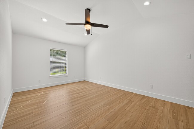 Building Photo - 11507 Oak Valley Dr