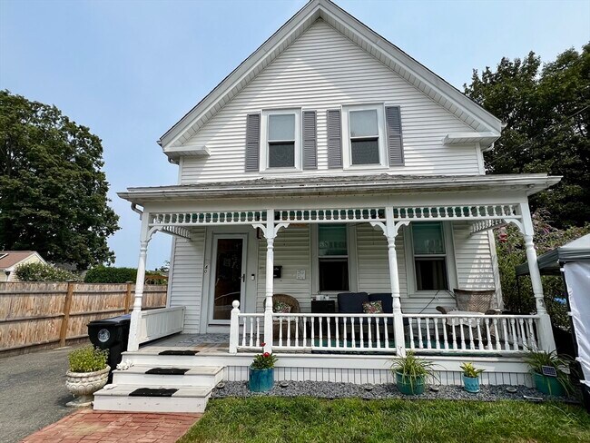 Primary Photo - 40 Central St