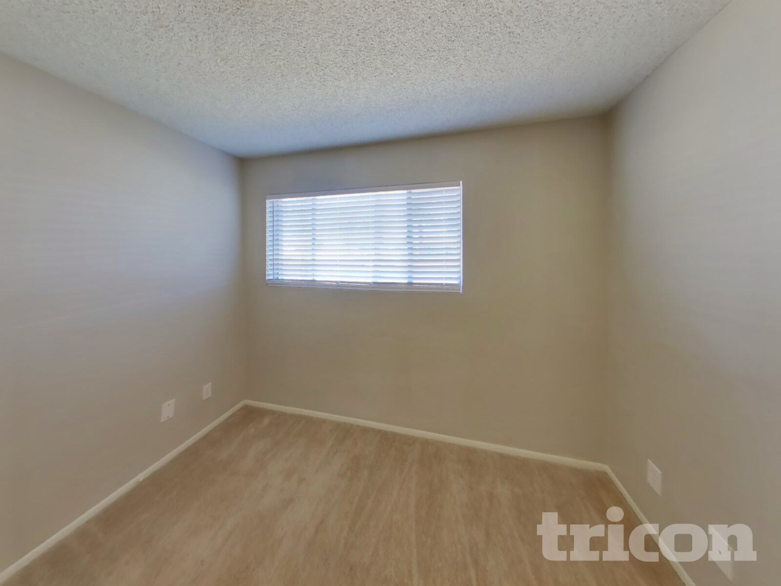 Building Photo - 5651 W Cheryl Dr