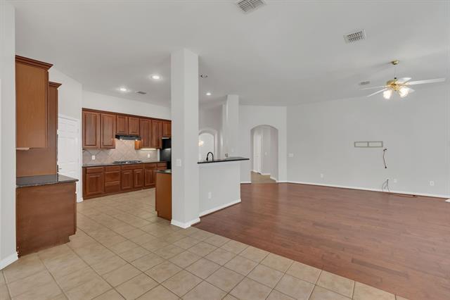Building Photo - 1383 Ranch House Dr