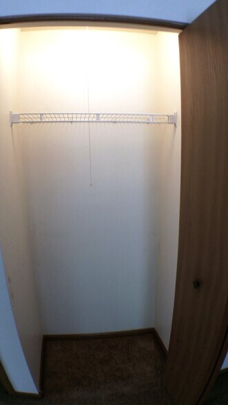 Building Photo - 1934 Heron Ave