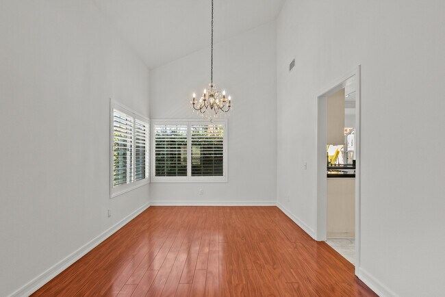 Building Photo - 7231 Spring Ct