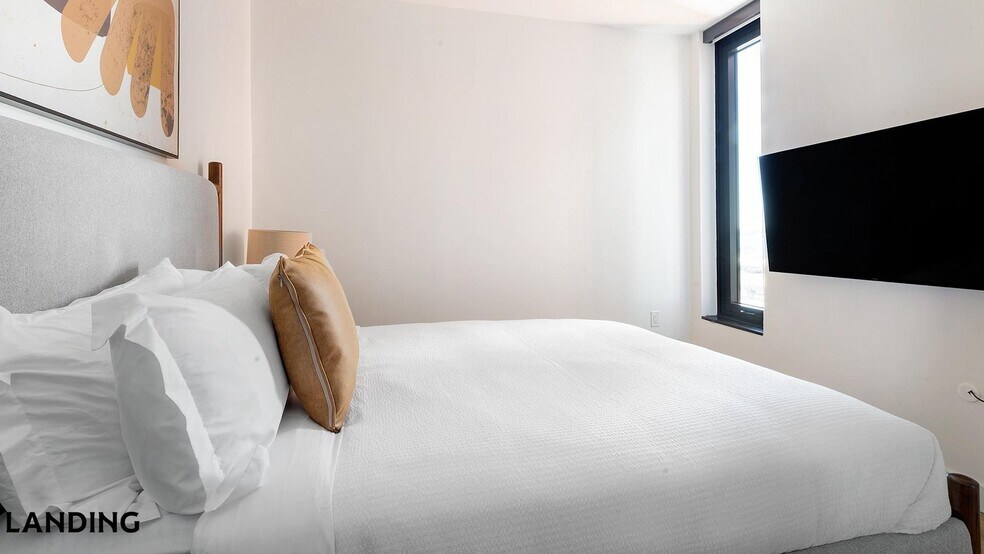 Building Photo - 632 Howard Rd SE