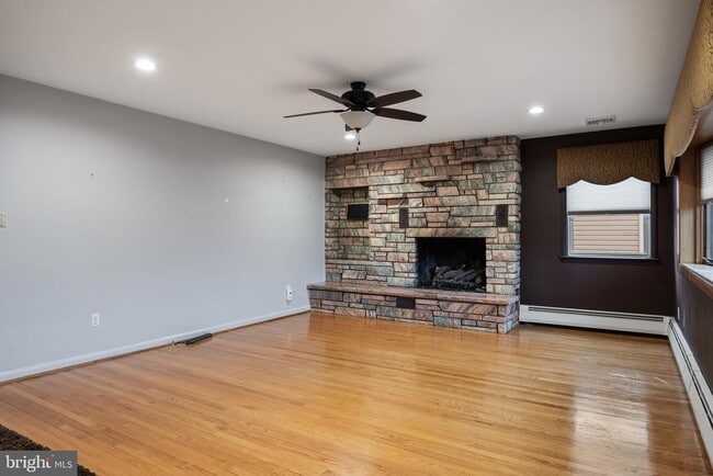 Building Photo - 55 E Evesham Rd