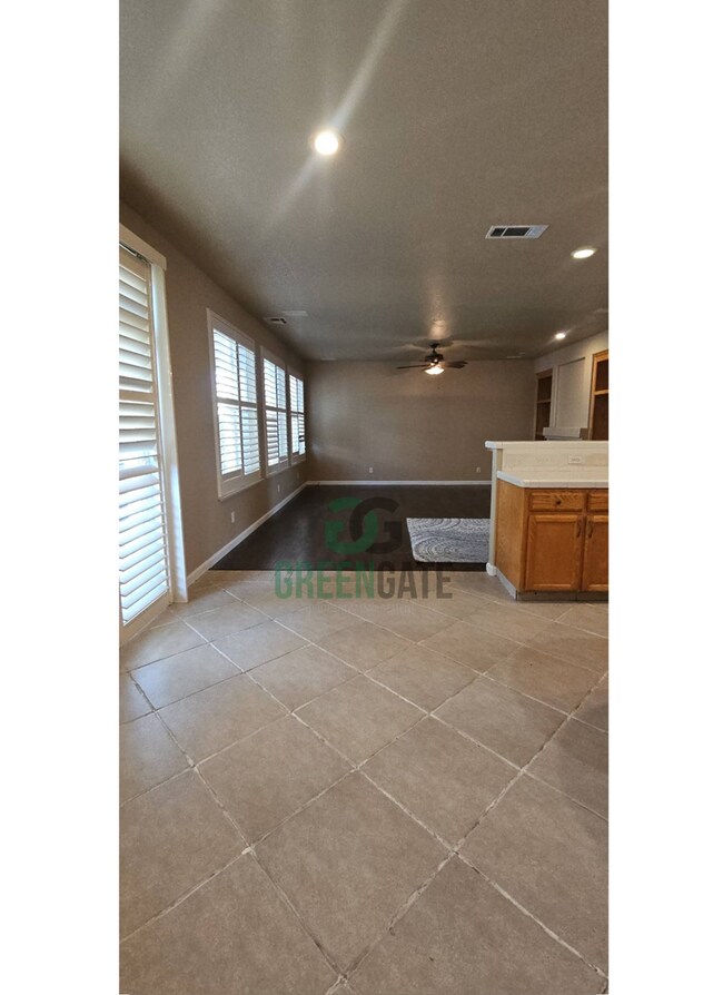 Building Photo - MOVE-IN SPECIAL 1/2 off 1st Months Rent!!! Spacious 4 Bedroom in Manteca!!! Ready