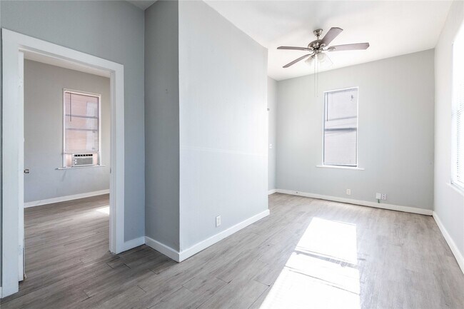 Building Photo - 1508 J H Clouser St