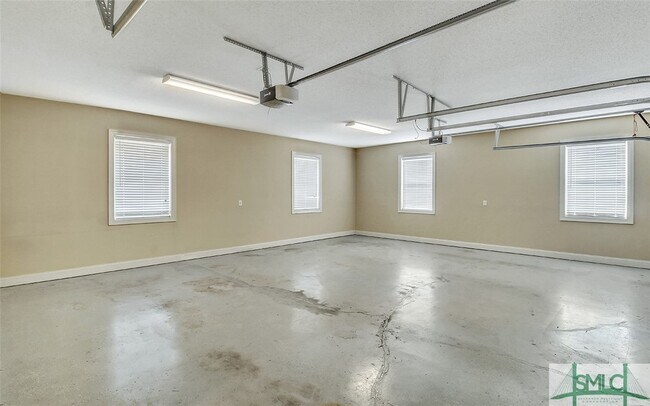 Building Photo - 1802 Woodside Ridge