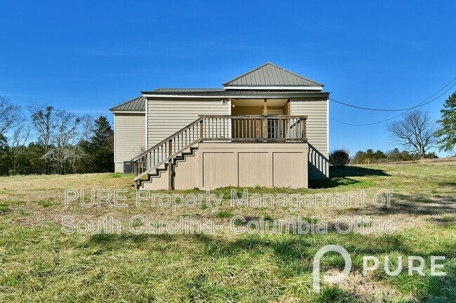 Building Photo - 5674 Duncan Rd