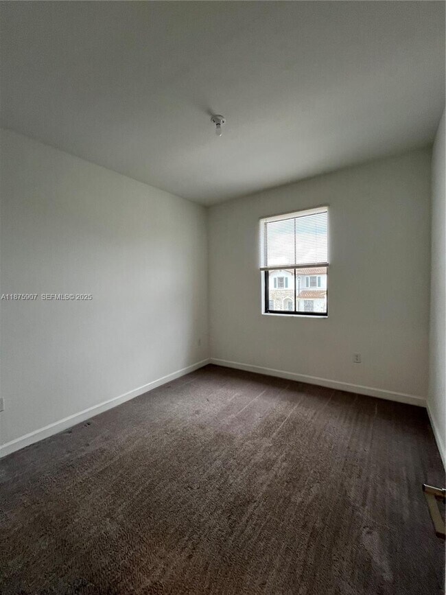 Building Photo - 10008 SW 228th Terrace