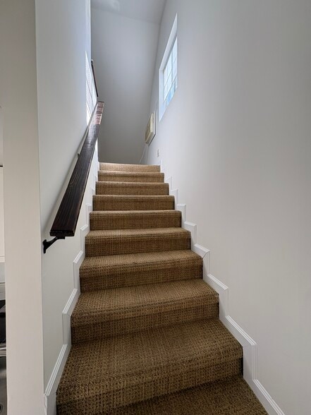 Building Photo - 1740 Whitefield Rd