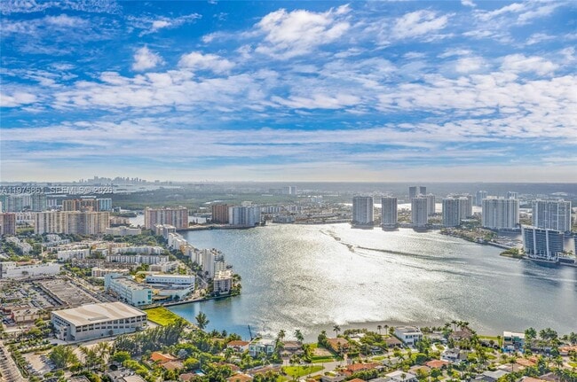 Building Photo - 18975 Collins Ave