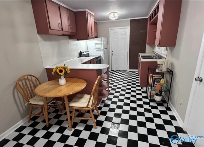 Building Photo - 2502 Hill St NW