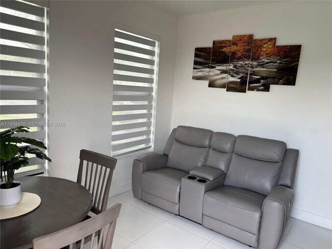 Building Photo - 30806 SW 192nd Ave