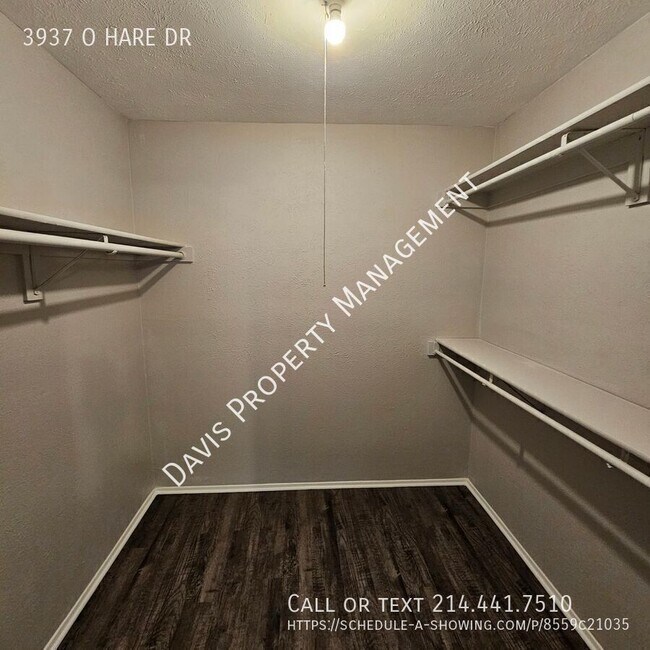 Building Photo - 3937 O HARE DR-