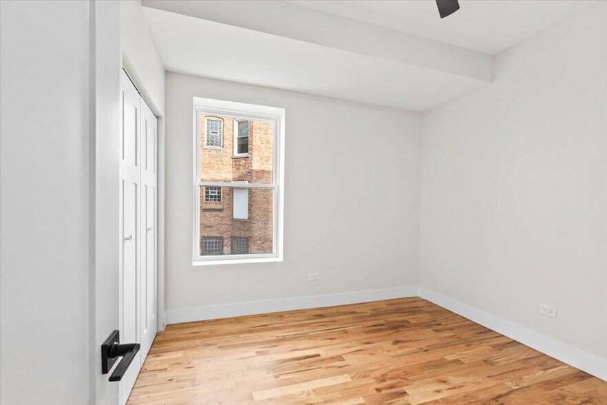 2nd bedroom - 6128 S Rhodes Ave