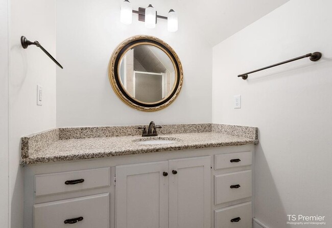 Building Photo - 50 Garvin Dr