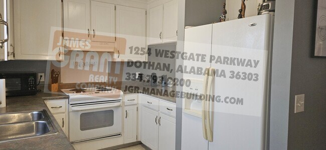 Building Photo - 312 Joe Walding Dr