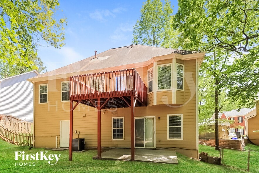 Building Photo - 1005 Wolf Springs Cove