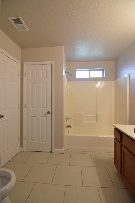 Building Photo - 4507 Hank Dr