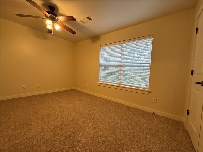 Building Photo - 2206 Karrington Ridge