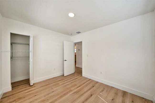 Building Photo - 1411 SW 3rd St