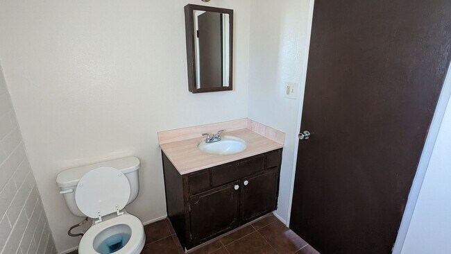 Building Photo - One Bedroom and One Bath Town Home Rental