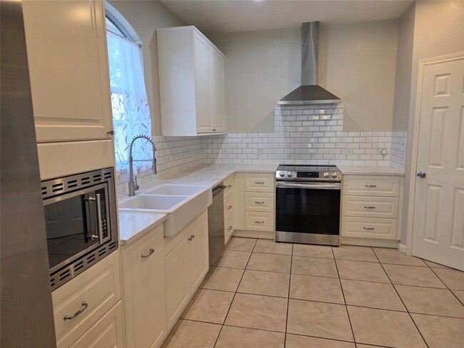 Building Photo - 9209 Colberg Dr