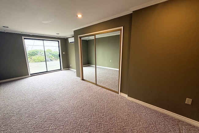 Building Photo - Spacious 1-Bedroom Lower-Level Apartment with Private Patio