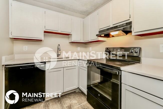 Building Photo - 2913 Dumesnil St