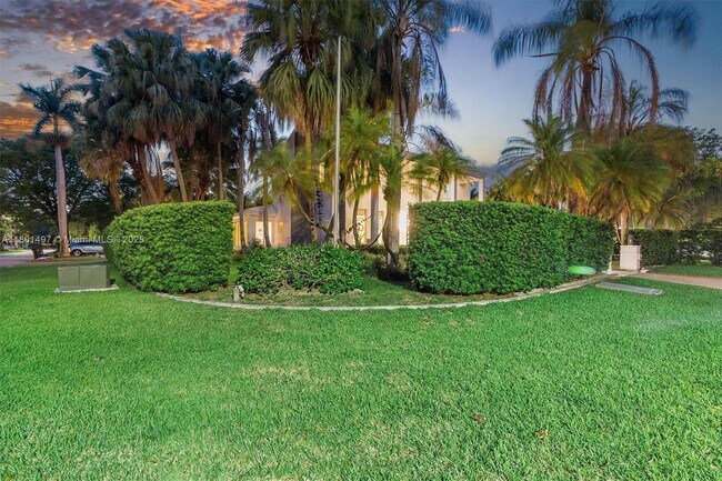 Building Photo - 9200 N Bayshore Dr