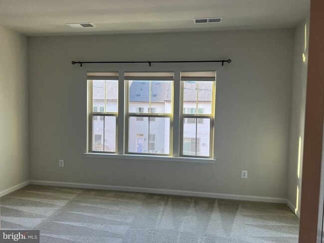 Building Photo - 8058 Big Roundtop Rd