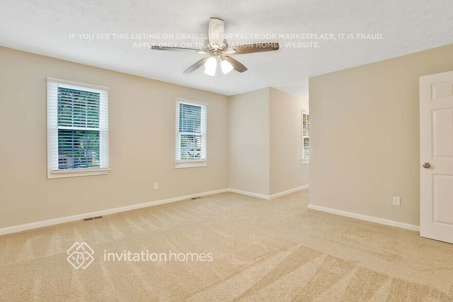 Building Photo - 3828 Willow Wood Way NW