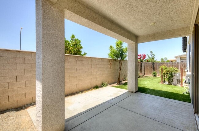 Building Photo - 2935 N Leya Dr