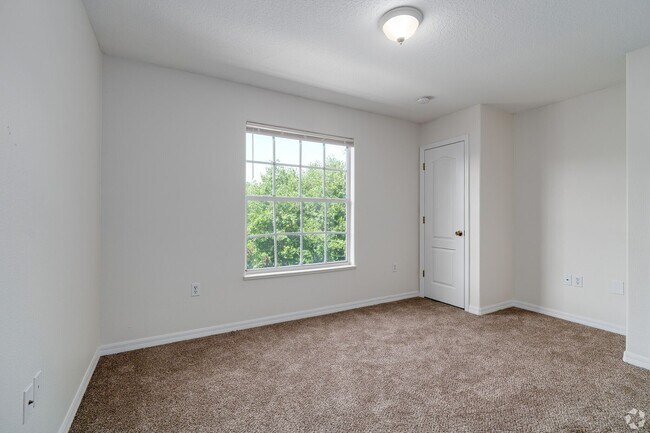Building Photo - 2167 Harrison St