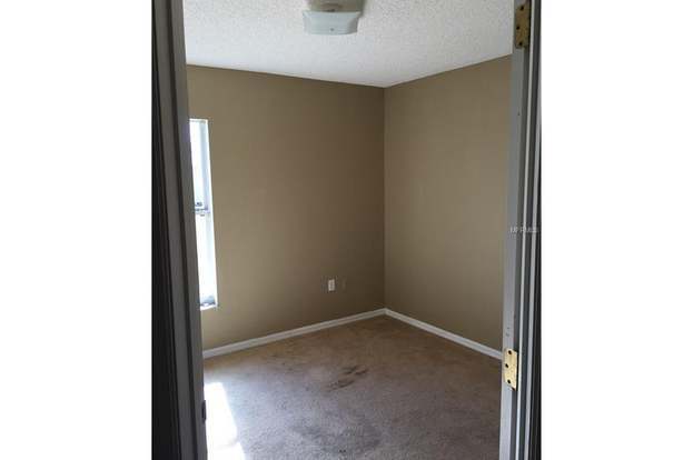 Building Photo - 208 Abbotsbury Dr