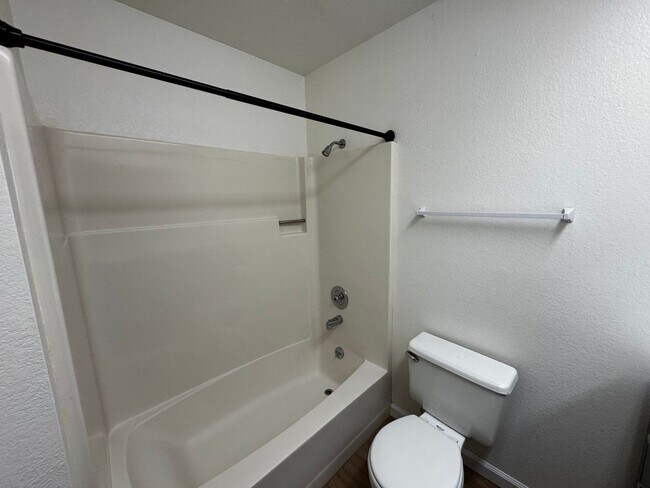 Building Photo - 3525 Tracey Ct