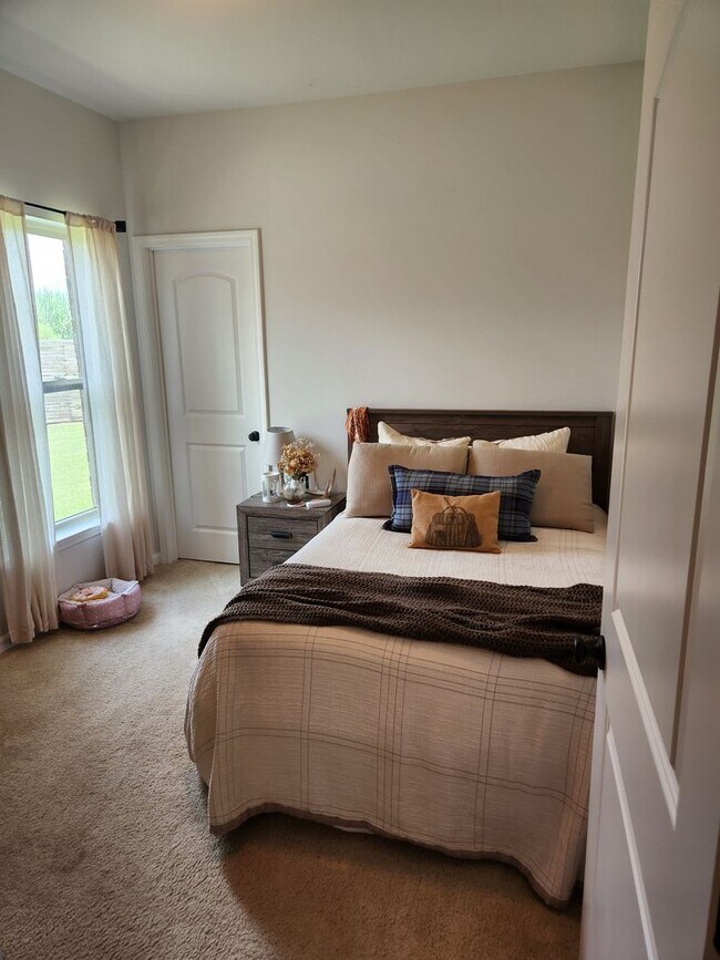 Building Photo - 3 bedroom in Youngsville in Milton School ...