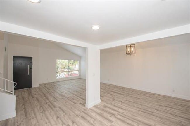 Building Photo - Encinitas 4br  2 car garage granite kitchen Huge Yard Home Remodeled TEXT 858-774-1574 $6290