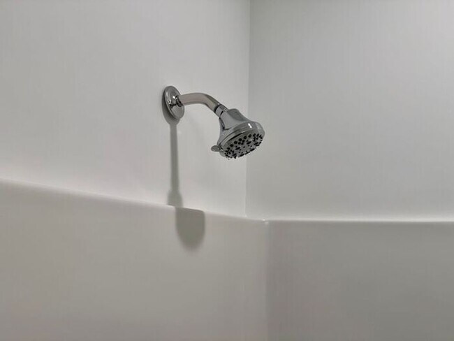 Building Photo - MOVE IN SPECIAL-3 bedroom with study/flex/office/keeping room