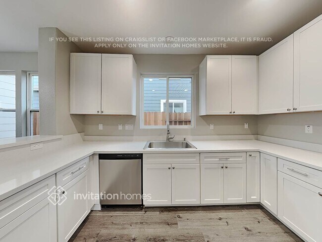 Building Photo - 713 Catamaran Way