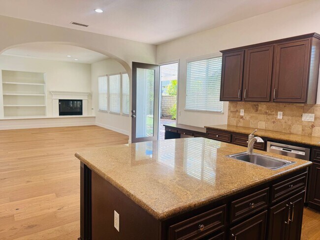 Building Photo - 3273 Canopy Dr