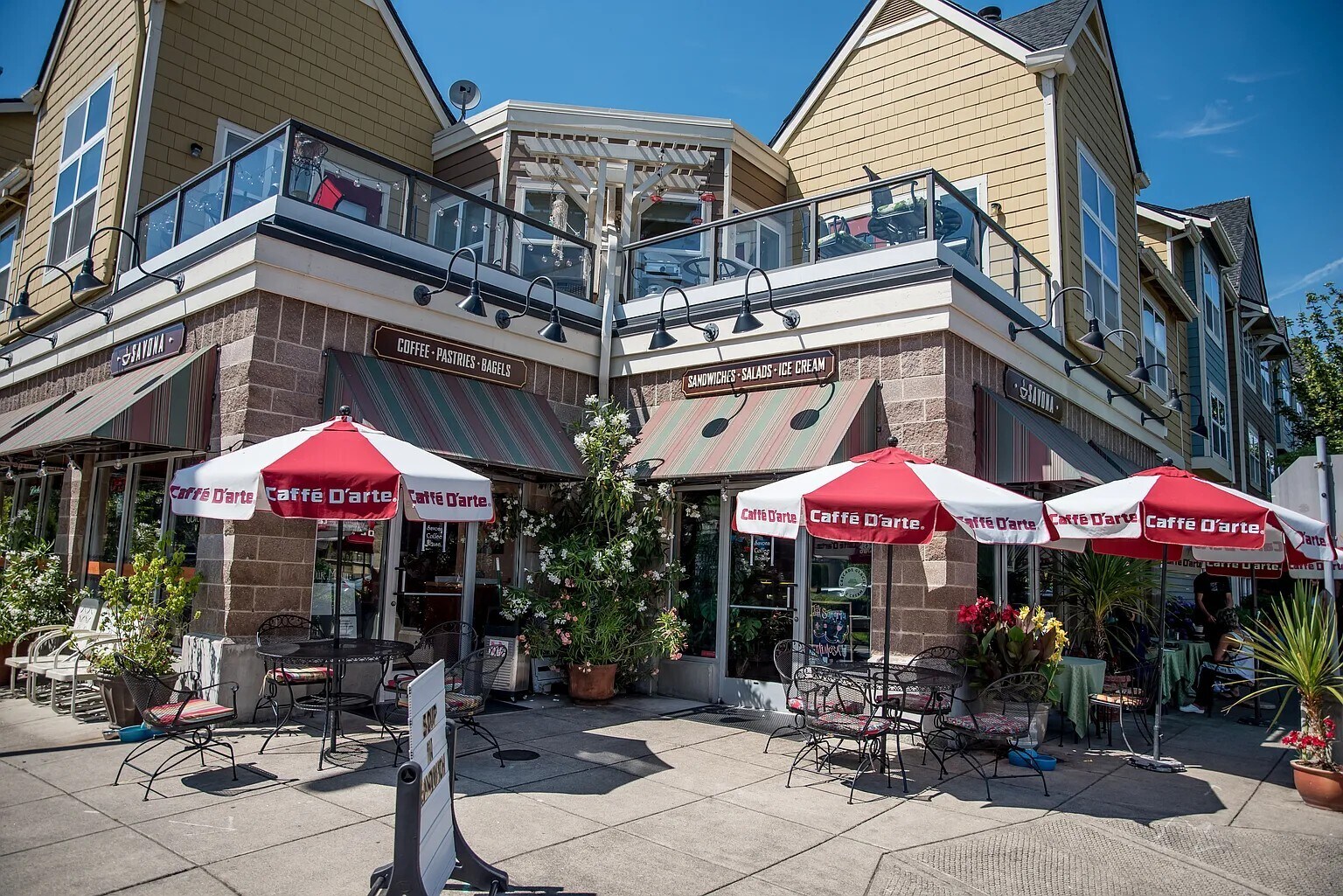 Nearby Coffee Shop - 1802 SE Cutter Ln