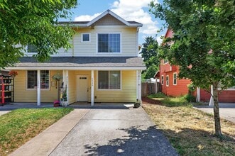 Building Photo - 2038 SE 171st Ave