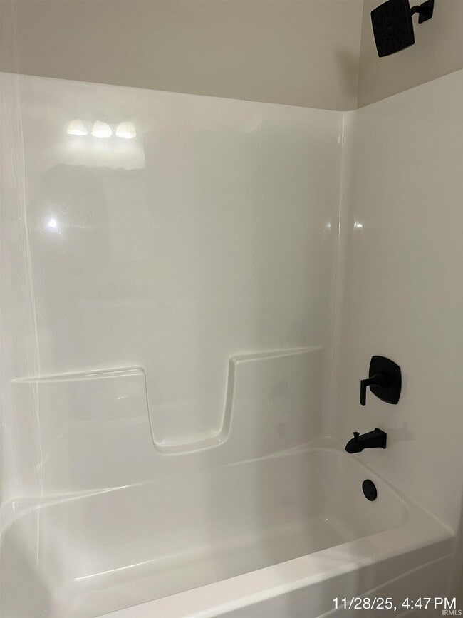 Building Photo - 1341 S Waugh St