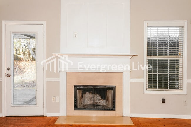 Building Photo - 102 Ruby Way