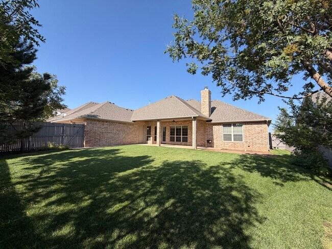 Building Photo - 6502 Isabella Dr