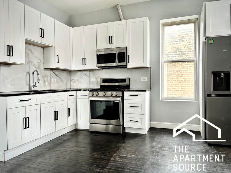 Building Photo - 3539 W Grenshaw St